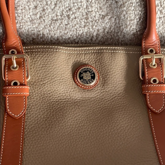 Dooney & Bourke - Picture 2 of 5